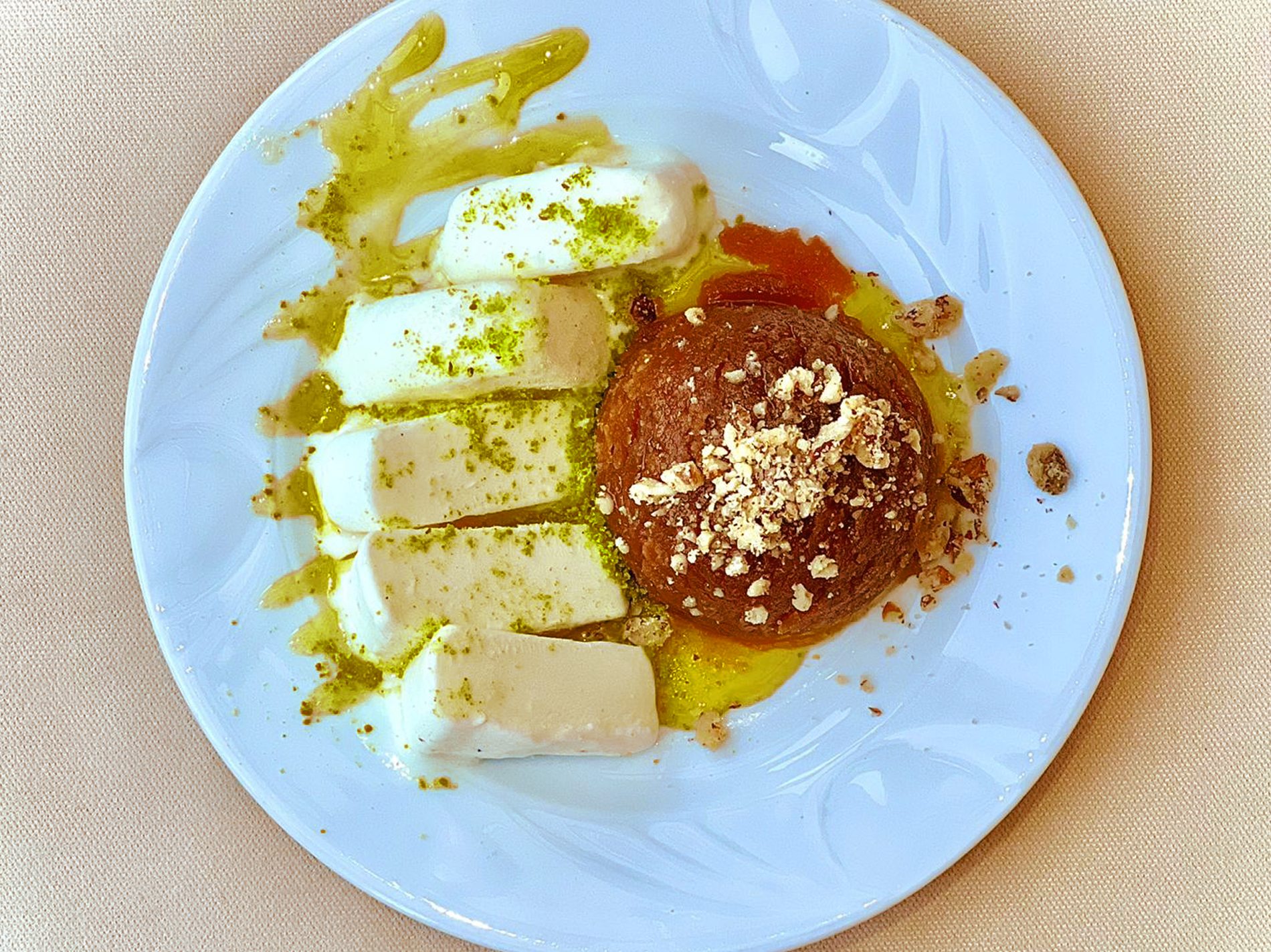 Höşmerim with ice cream