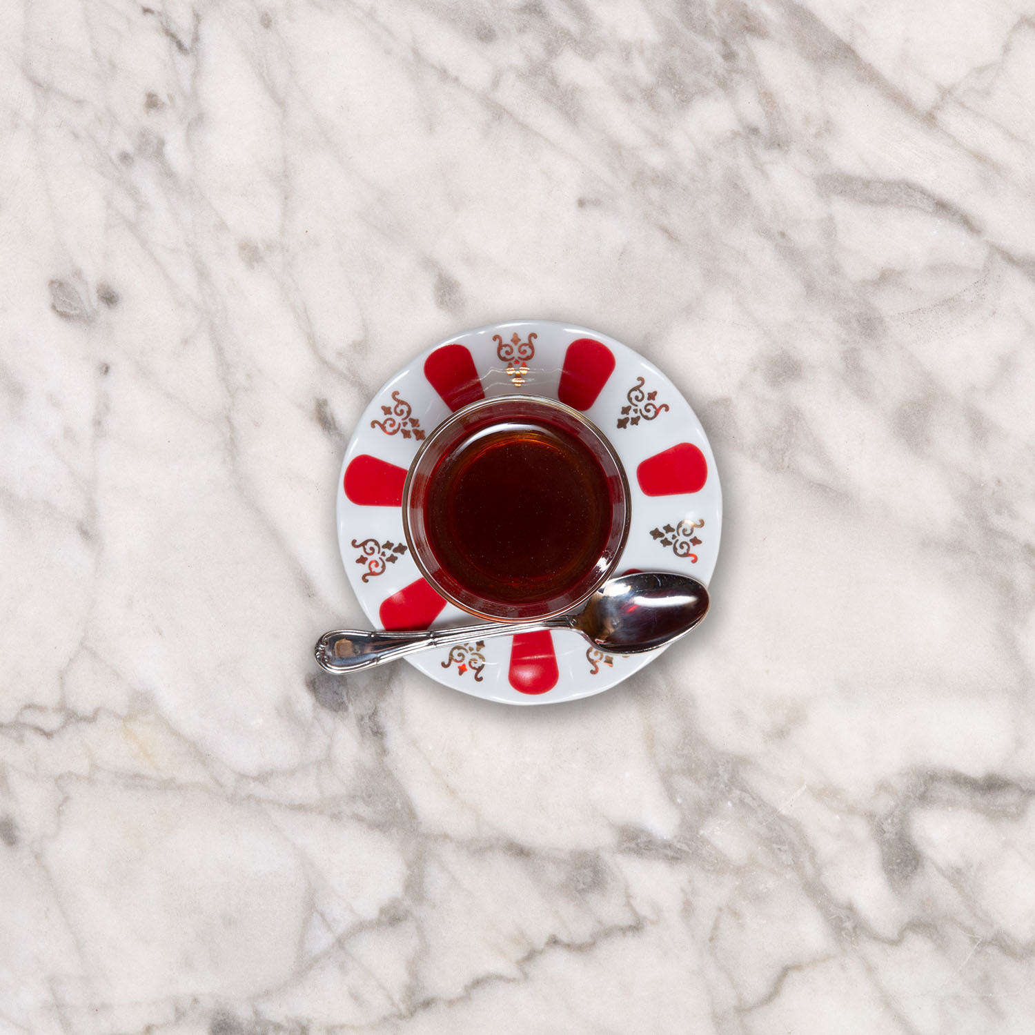 Brewed tea (glass)