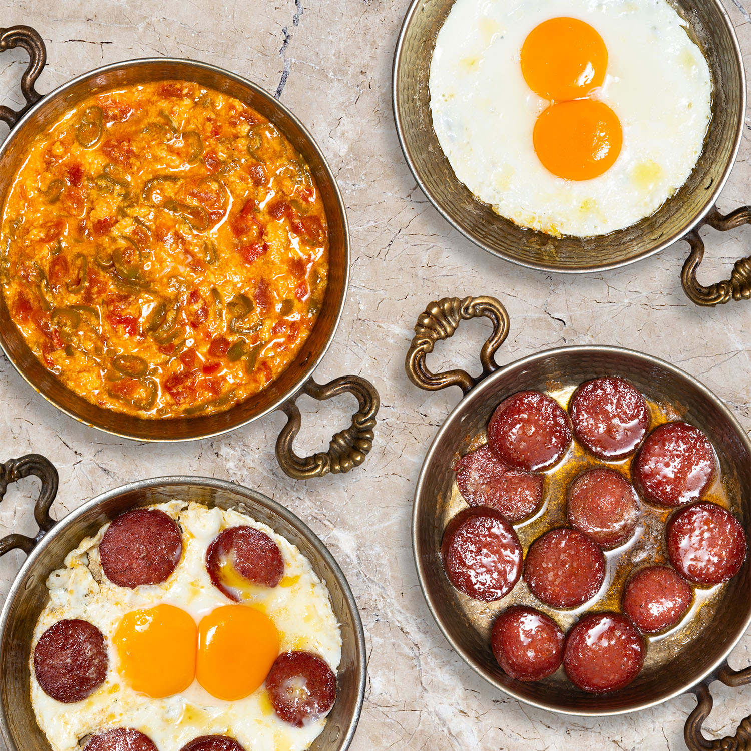 Sahanda Yumurta (Turkish Fried Eggs)