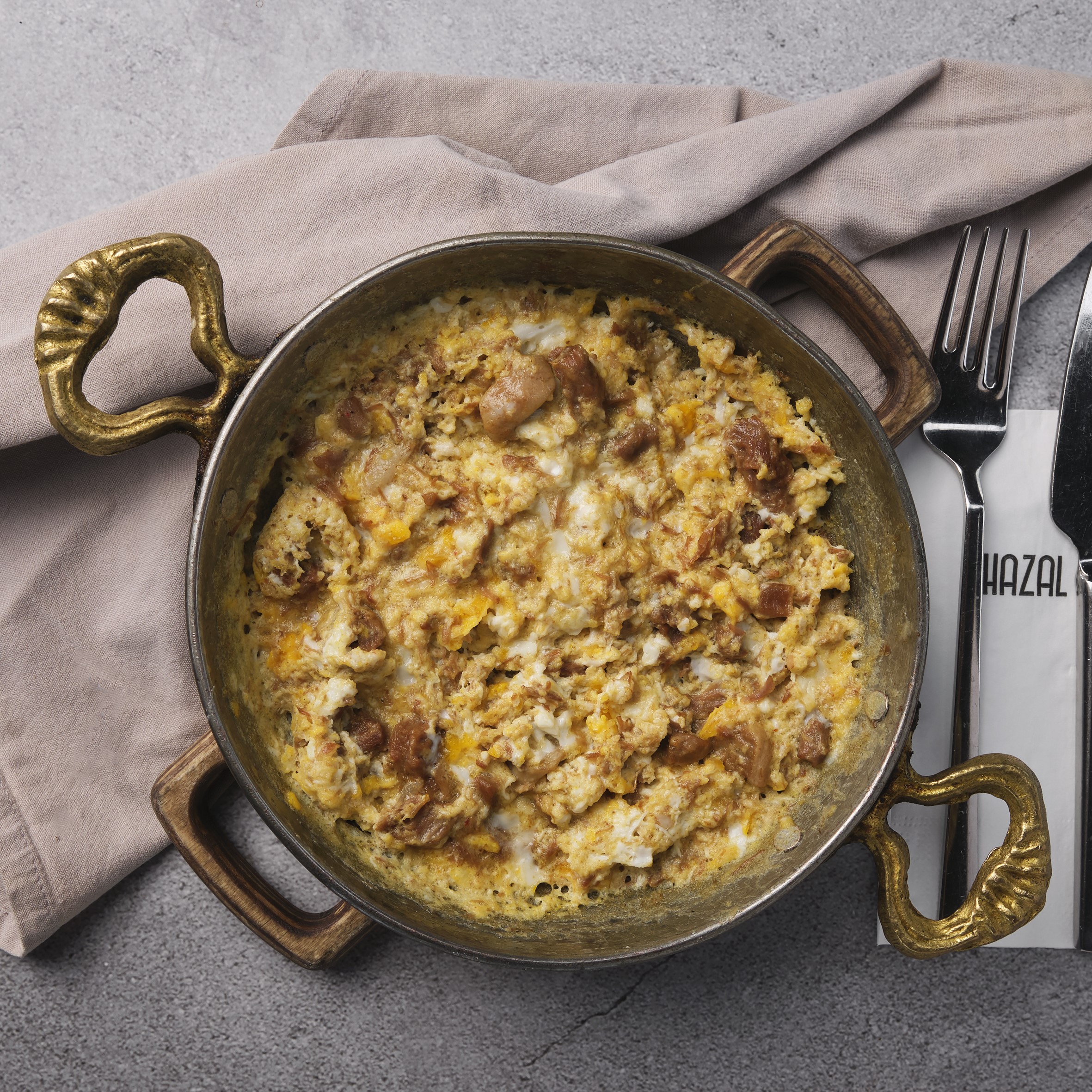 Eggs with kavurma