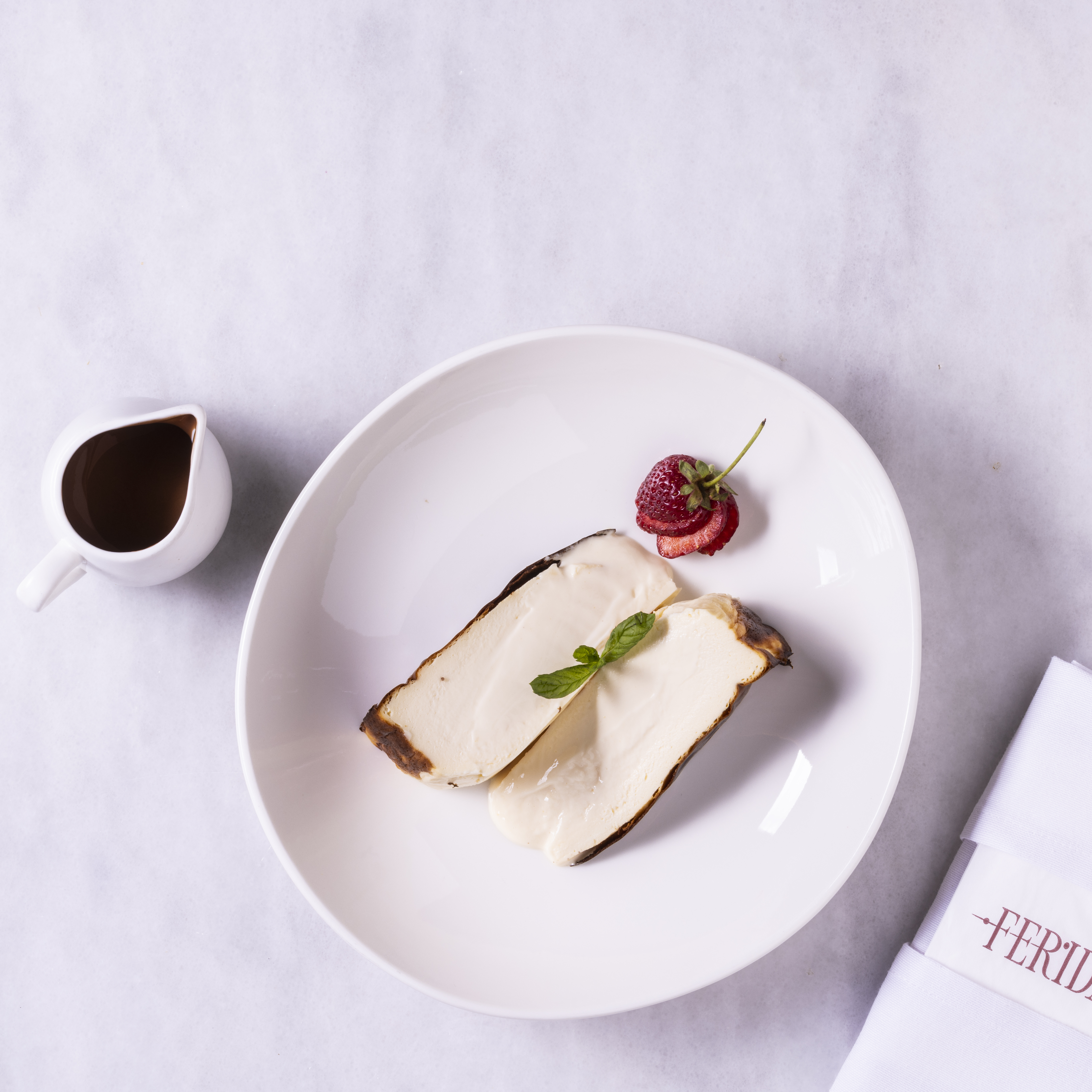 San Sebastian cheesecake
