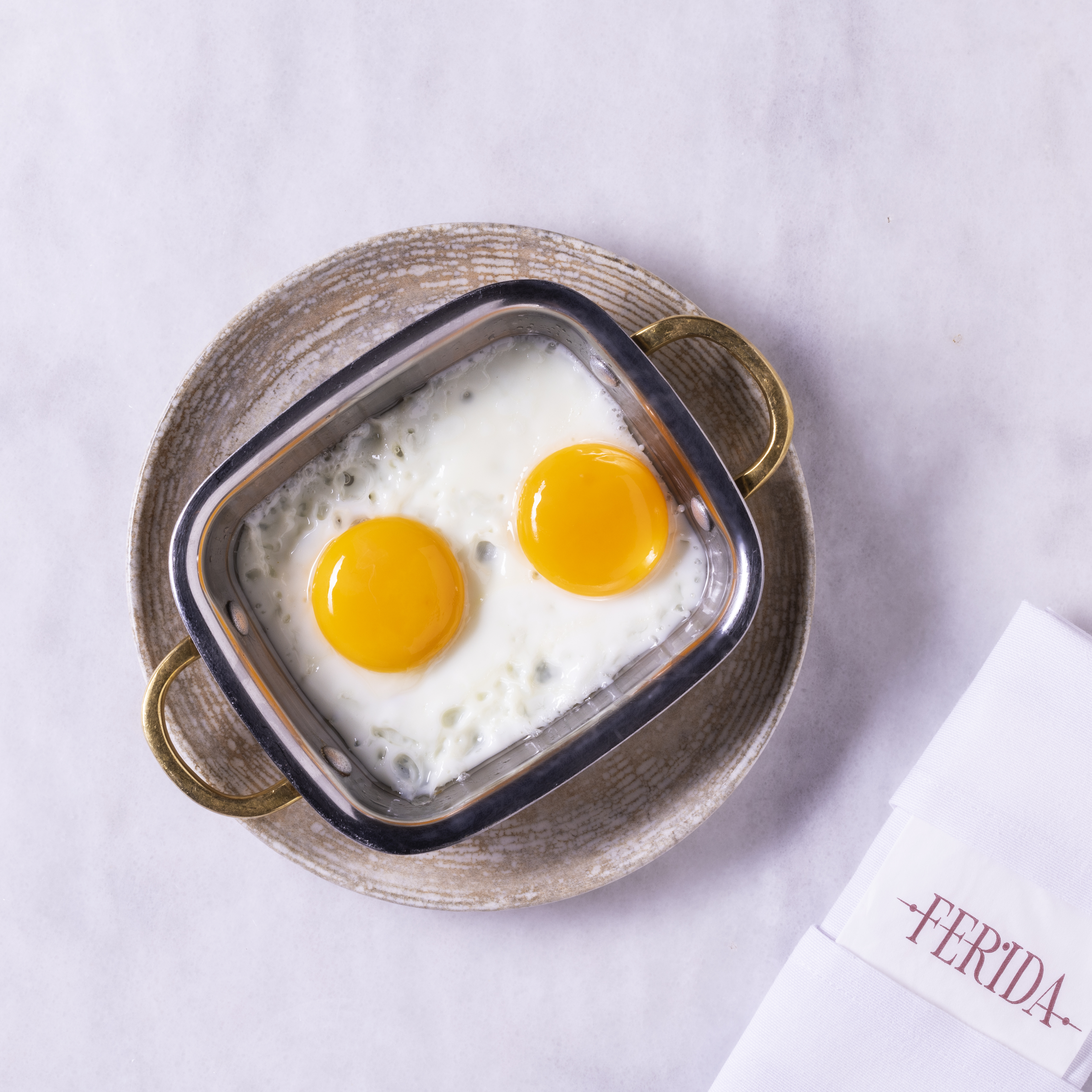 Plain Fried eggs (Turkish pan-fried eggs)